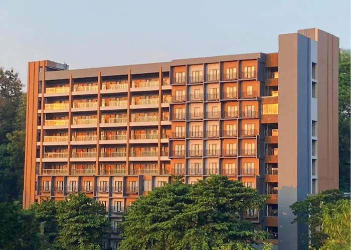 Oak Tree Emerald & CoventionsHotel Semarang